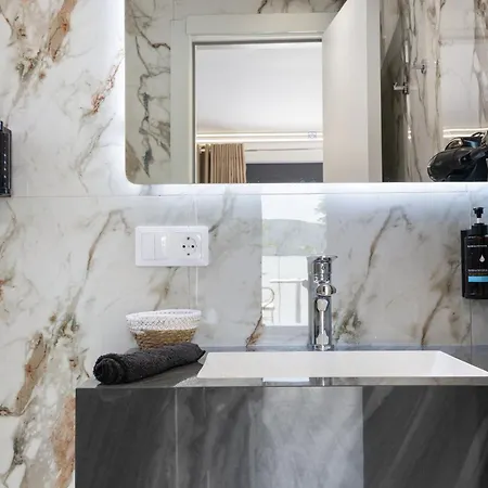 Kodra Smart Apartment *